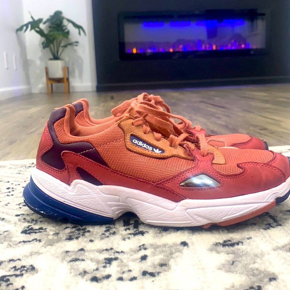 ADIDAS SNEAKERS